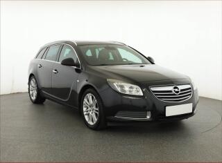 Opel Insignia 2.0 CDTI, nov� STK, Ta�n�