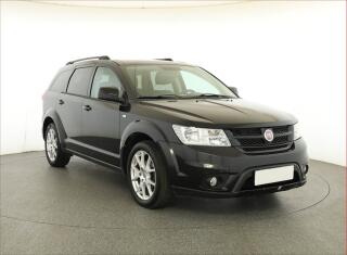 Fiat Freemont 2.0 MultiJet, 7�m�st, Tempomat