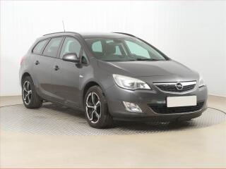 Opel Astra 1.6 T, Automat, nov� STK
