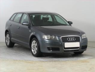 Audi A3 Base 1.6, Serv.kniha