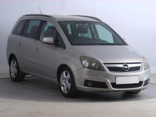 Opel Zafira 1.9 CDTI, 7�m�st, nov� STK