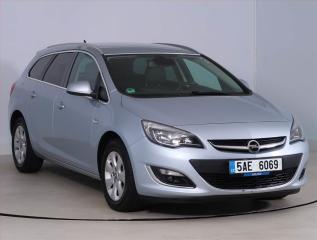 Opel Astra 1.6 CDTI, Serv.kniha, Tempomat