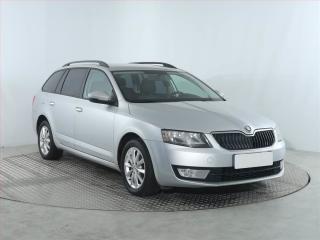 koda Octavia 1.6 TDI, Serv.kniha, Tempomat