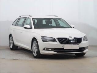 �koda Superb Style 2.0 TDI, Navi, Xenony