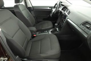 Volkswagen Golf (2017) 1.0 TSI, Automat, Serv.kniha - náhled 7