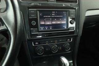 Volkswagen Golf (2017) 1.0 TSI, Automat, Serv.kniha - náhled 10