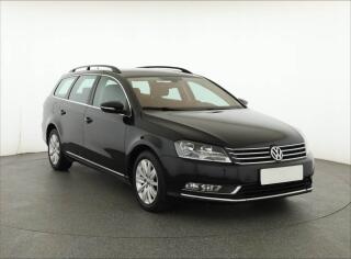 Volkswagen Passat Highline 2.0 TDI, Serv.kniha
