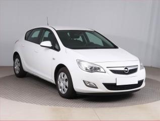 Opel Astra 1.4 T, po STK, pln pojzdn