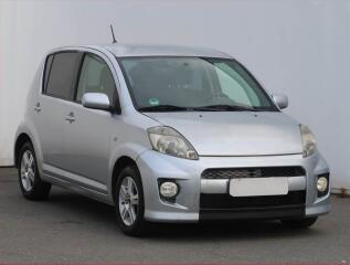 Daihatsu Sirion 1.3, 4X4, nov� STK, Ta�n�