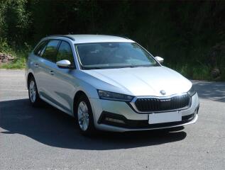 �koda Octavia 2.0 TDI, Serv.kniha, Tempomat