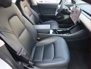 Audi A5 (2017) 2.0 TDI - náhled 9