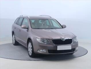 �koda Superb 2.0 TDI, Xenony, Tempomat