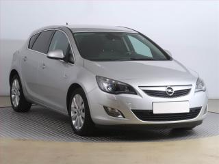 Opel Astra 1.6 16V, Xenony, Tempomat