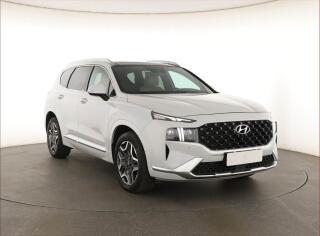 Hyundai Santa Fe Hybrid
