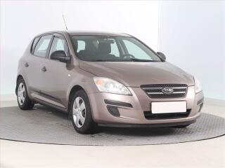 Kia Ceed 1.4 CVVT, Serv.kniha, po STK