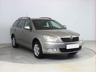 koda Octavia Elegance 1.8 TSI, Xenony