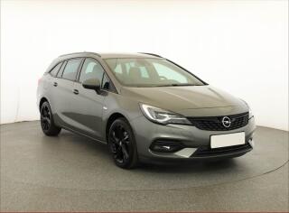 Opel Astra 1.2 Turbo, �R,1.maj