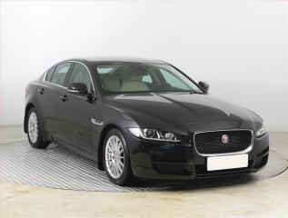 Jaguar XE E-Performance, Automat