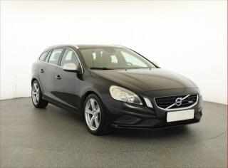 Volvo V60 D2, Serv.kniha, Tempomat
