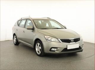 Kia Ceed 1.6 CVVT, po STK, Ta�n�