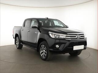 Toyota Hilux Country 2.4 D-4D, �R