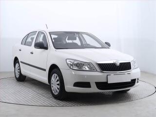 �koda Octavia 1.6, �R,1.maj, po STK