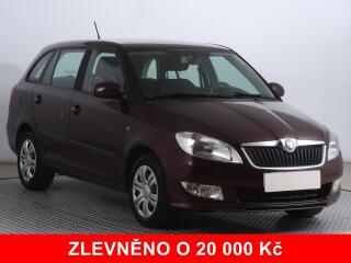 �koda Fabia 1.2 TSI, po STK, obl�ben� v�z