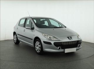Peugeot 307 1.6 16V, po STK, zamluveno
