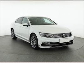 Volkswagen Passat 2.0 TDI, R, R-LINE