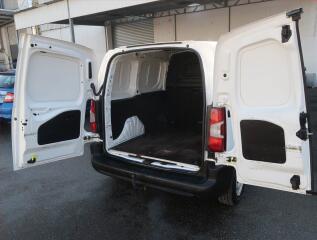 Opel Insignia (2011) 2.0 CDTI, 4X4, Automat, Navi - náhled 17