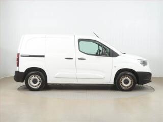 Opel Insignia (2011) 2.0 CDTI, 4X4, Automat, Navi - náhled 6