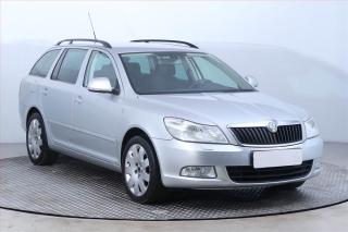 koda Octavia 1.6 TDI, Xenony, Tempomat