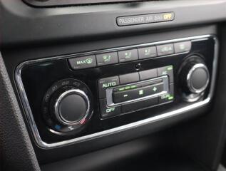 Ford Focus (2011) 1.6 EcoBoost, Tempomat - náhled 20