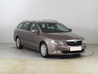 koda Superb Elegance 1.6 TDI, Xenony