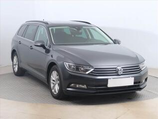 Volkswagen Passat Comfortline 2.0 TDI, Navi