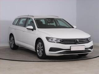 Volkswagen Passat Business 1.5 TSI, �R,1.maj