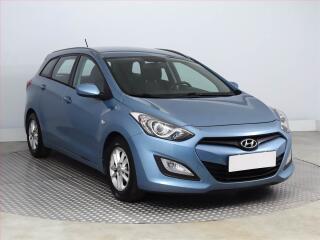 Hyundai i30 1.6 MPI, Serv.kniha, Tempomat