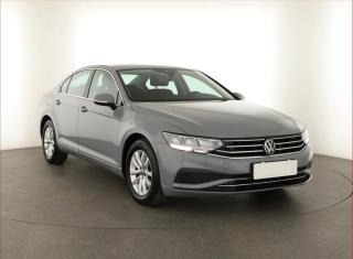 Volkswagen Passat Business 1.5 TSI, R, DPH