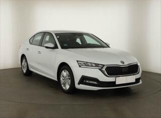 �koda Octavia Ambition 2.0 TDI, �R,1.maj