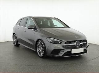 Mercedes-Benz AMG line B 200 4MATIC