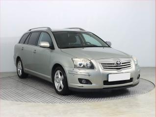 Toyota Avensis 2.0 D-4D, nov STK, zamluveno