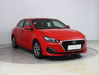 Hyundai i30 Trikolor 1.4 T-GDI, Serv.kniha