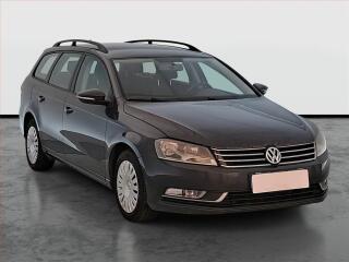 Volkswagen Passat 2.0 TDI, po STK, obl�ben� v�z