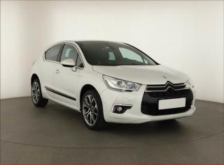 Citron DS4 1.6 e-HDi, Navi, Xenony