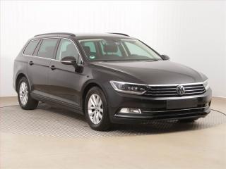 Volkswagen Passat Comfortline 1.6 TDI, Automat