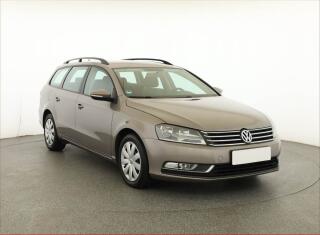 Volkswagen Passat 1.6 TDI, Navi, Tempomat