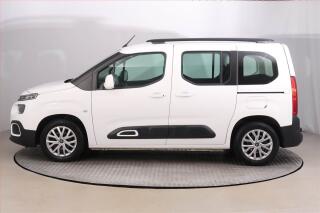 Toyota Yaris (2009) 1.0 VVT-i, po STK - náhled 3