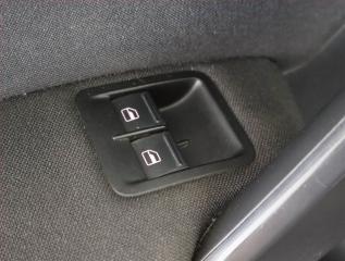 Volkswagen Caddy (2016) Maxi Comfortline 2.0 TDI - náhled 14