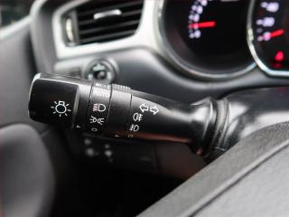 Kia Ceed (2013) 1.6 GDI, Tempomat - náhled 17
