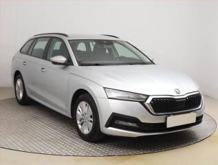 �koda Octavia Ambition 2.0 TDI, �R,1.maj